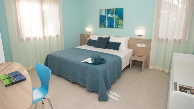 2 Bedrooms, Deluxe, Villa, Double and Twin Beds, Kitchenette, Garden Area, Hotel President Lignano 7/10