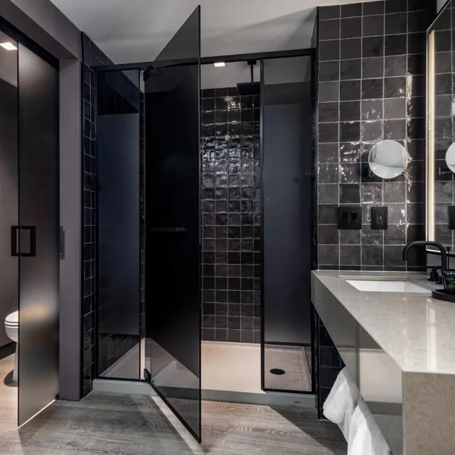 غرفة بسرير كينج وسريرين كوين، Hyatt Centric Charlotte/Southpark 3/3