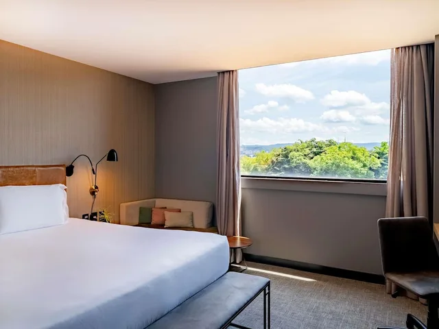 Luxury, Queen Bed, Pullman Sao Paulo Guarulhos Airport 2/10