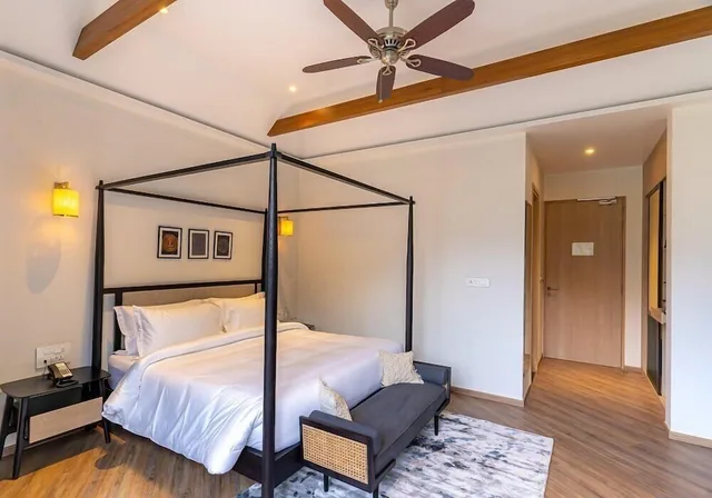 Classic, King Bed, Valley View, Balcony, Nivasana Manali 3/7
