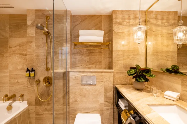 Botolph, Suite, Corner، Leonardo Hotel London Aldgate 3/3
