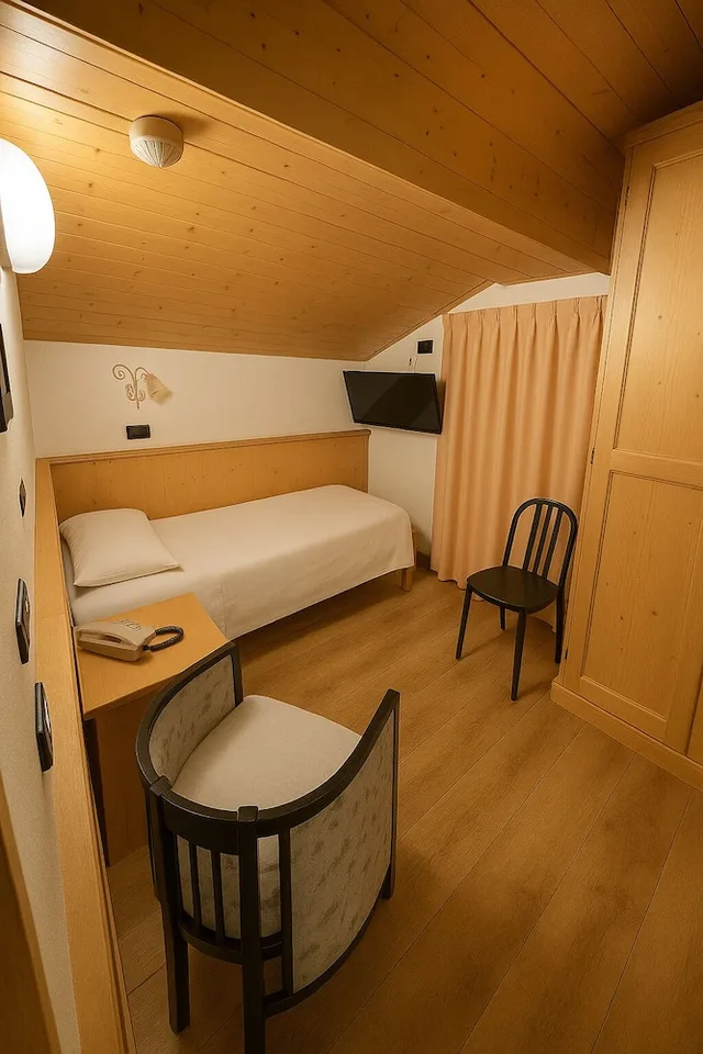 غرفة أساسية مفردة بسرير فردي، Hotel Bleis 4/5
