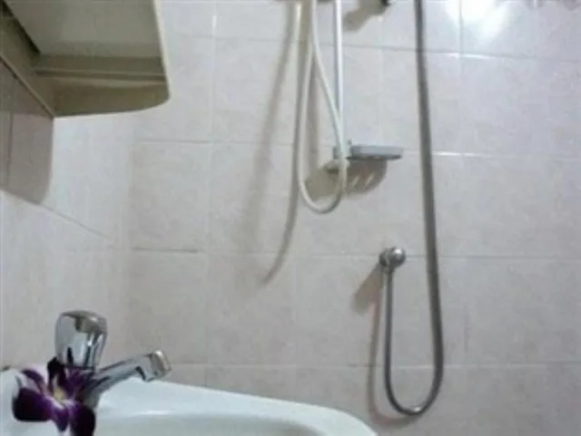 غرفة عائلية، Star Hotel 4/4