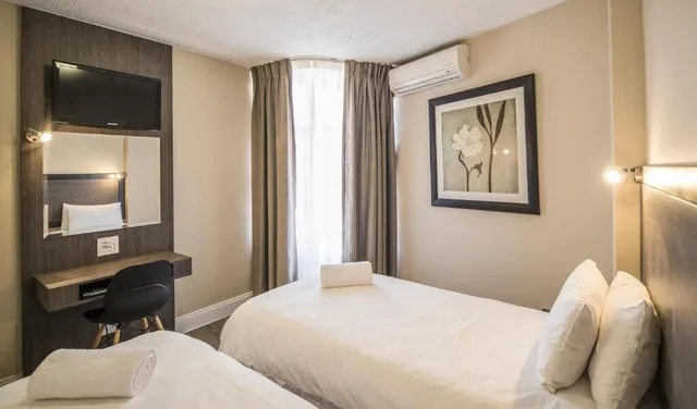 غرفة قياسية بسريرين منفصلين، Hotel 224 3/4
