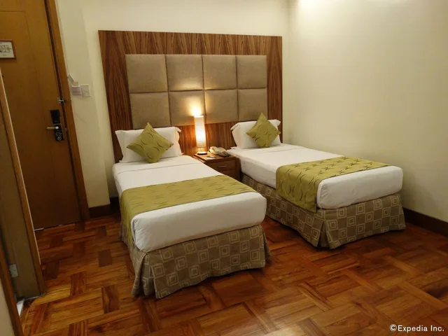 غرفة قياسية بسريرين منفصلين، City Garden Suites Manila 2/7