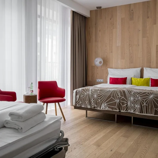 غرفة عائلية، Hotel Passage 7/10