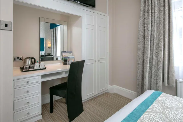 غرفة مريحة بسرير مزدوج، Burlington Hotel, Bw Premier Collection 4/10