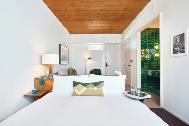 غرفة بسرير كينج بشرفة، Hotel Magdalena 4/8