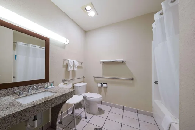 غرفة بسرير مزدوج لذوي الإعاقة، Quality Inn & Suites Terrell 4/4