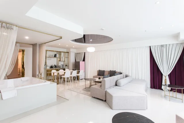 Party, Type B، Hotel Inter Burgo Wonju 2/2