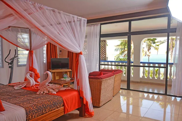 غرفة ديلوكس بسرير مزدوج بإطلالة على البحر بشرفة، Ocean View Nyali Boutique 5/10