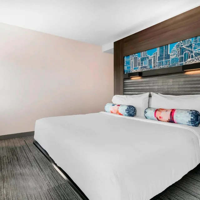 Aloft, Guest Room, King Bed، ALOFT NEWPORT ON THE LEVEE 1/8