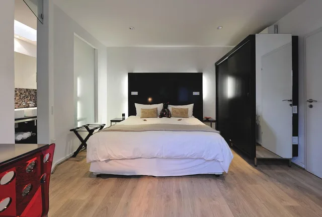 Deluxe, Queen Bed, Patio, Dysart Boutique Hotel 1/1