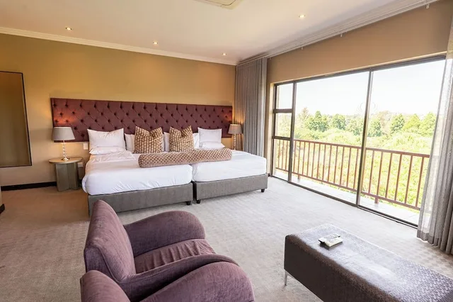 Deluxe, 2 King Beds, Lake View, St Andrews Signature Hotel Spa 5/10