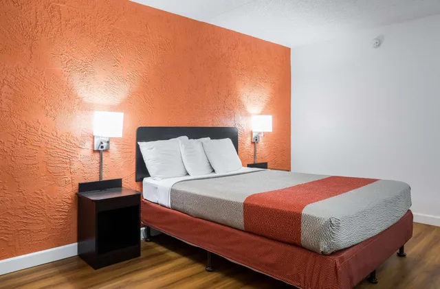 غرفة بسرير كوين، Motel6 Prospect Heights, IL 2/9