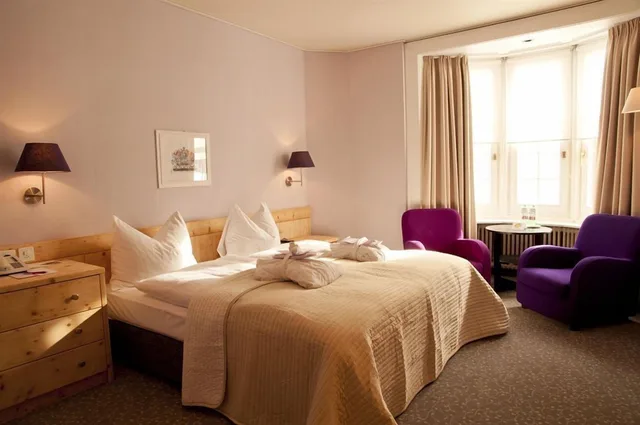 Premium, King Bed, Main House، Hotel Rosatsch 1/8