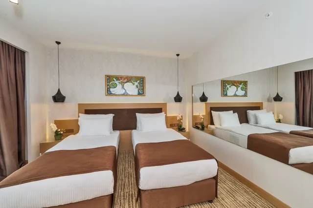 غرفة اقتصادية بسرير كوين بإطلالة على المدينة، Hotel Boursier 1 & Spa 3/5