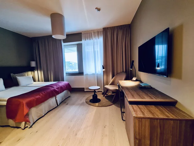 غرفة قياسية بسريرين منفصلين مع أريكة، Home Hotel Mektagonen 4/10