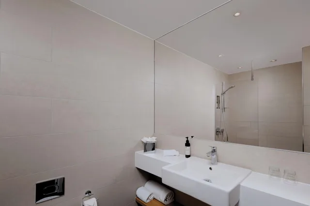 شقة بريميوم، The Lincoln Suites 5/5