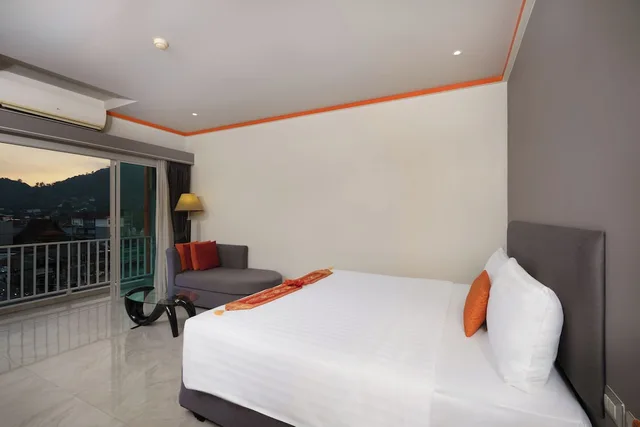غرفة ديلوكس بسرير مزدوج، CHABANA KAMALA HOTEL 2/10