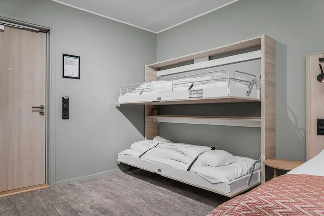 Family, Double and Twin Beds, No Window، Quality Hotel Lulea 4/5