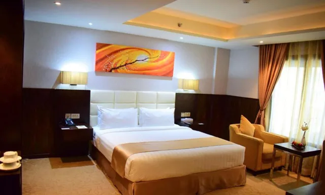 غرفة قياسية بسرير كينج، The Secure Inn Hotel Muscat 1/2