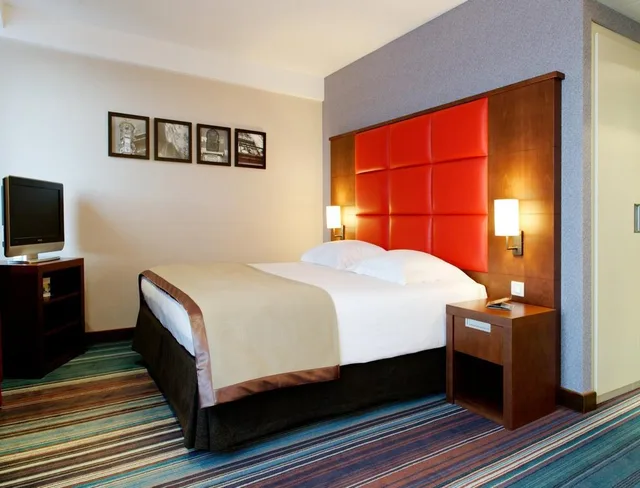 غرفة كلوب مفردة بسرير كوين، New Hotel Charlemagne 3/4
