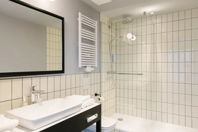 جناح بريميوم، Hotel Berlin, Berlin, a member of Radisson Individuals 1/1