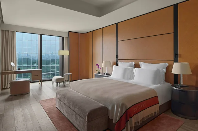 جناح ديلوكس بسرير كينج بإطلالة على النهر بغرفة نوم واحدة، The Bulgari Hotel Beijing 2/5