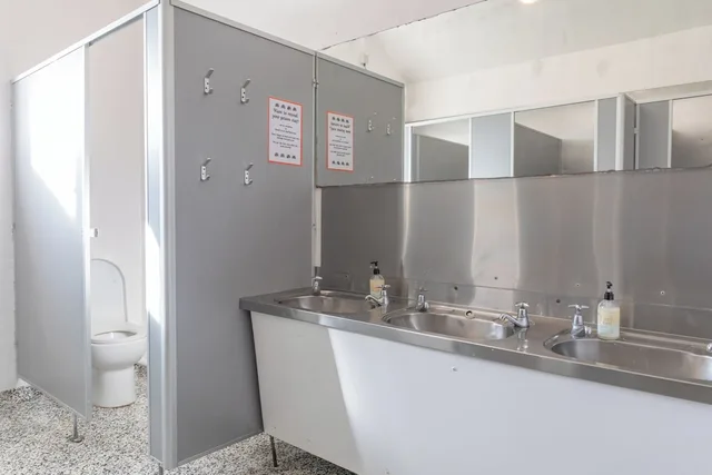 غرفة بسرير مزدوج بحمام مشترك، Jailhouse Accommodation 6/9