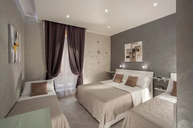 Family, 1 Single and 2 Double Beds، Frattina Grand Suite 1/3