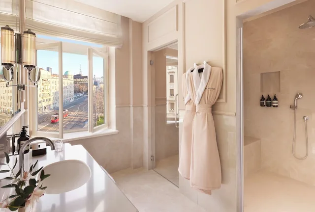 Junior Suite, Studio, King Bed، The Bristol Belgrade 3/3