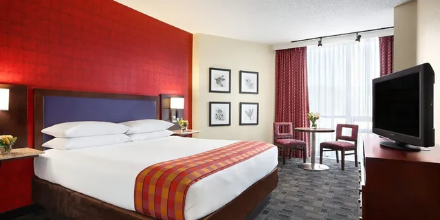 غرفة ديلوكس بسرير كينج، Caesars Republic Lake Tahoe 1/3