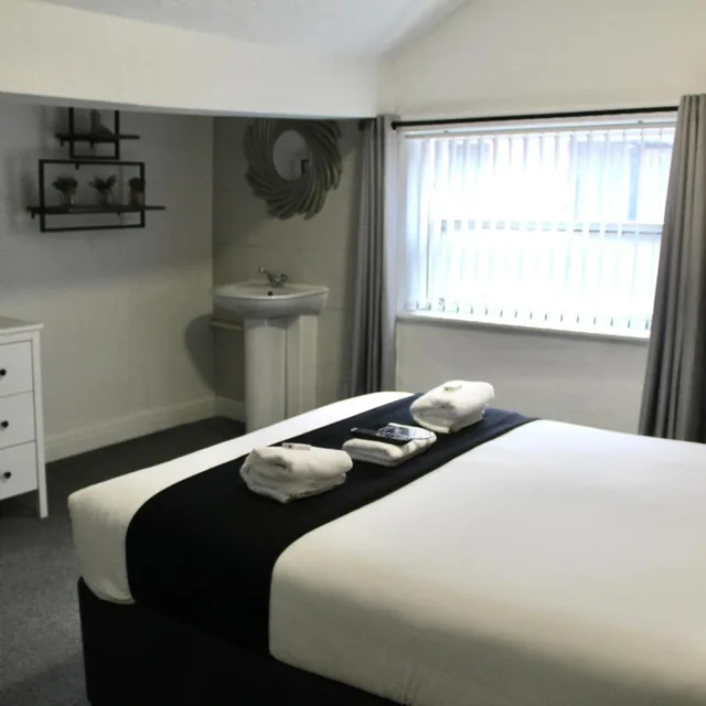 غرفة بسرير مزدوج بحمام مشترك، The Mitre Hotel 1/4