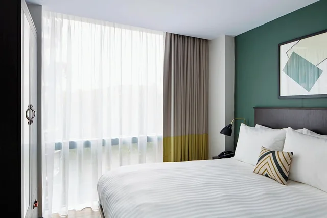 1 Bedroom, Deluxe, Suite, Double Bed, Residence Inn By Marriott London Kensington 2/5