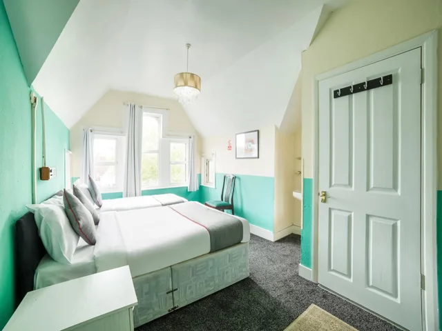 غرفة ديلوكس ثلاثية، Devine Beach Hotel, Westcliff Southend-On-Sea 8/10