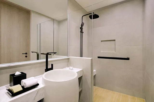 غرفة ديلوكس بسريرين منفصلين بإطلالة على المدينة، Fairfield by Marriott Jakarta Soekarno-Hatta Airport 2/3