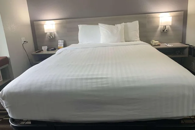 غرفة لذوي الإعاقة، Microtel Inn & Suites by Wyndham Charlotte Airport 4/5
