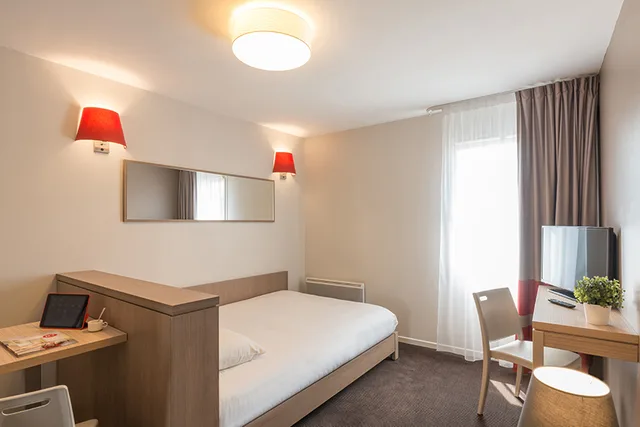 Standard, Double Bed, Appart City Classic Nantes Quais de Loire 1/1