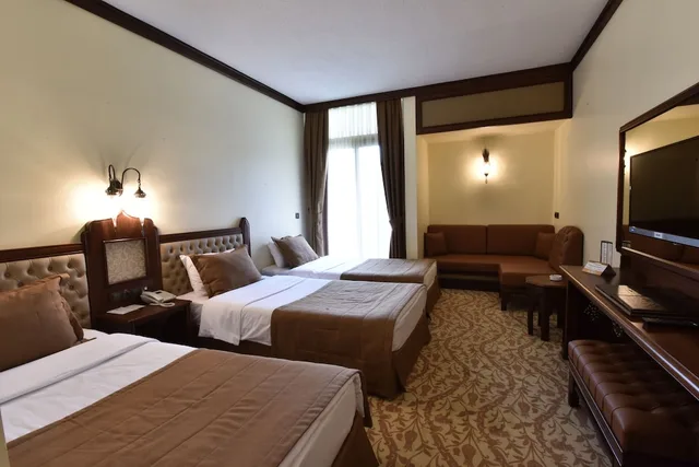 غرفة قياسية ثلاثية بثلاثة أسرّة، Agacli Tesisleri Ihlara Hotel 1/3
