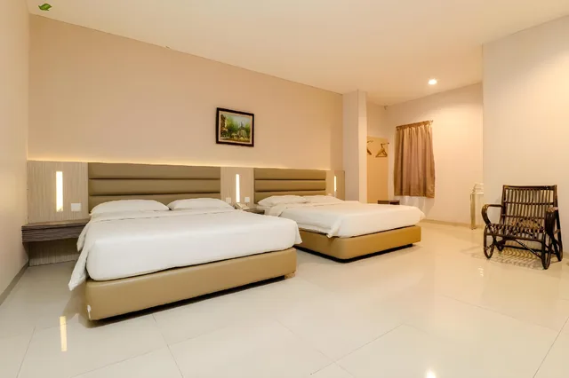غرفة عائلية بسريرين كوين، Lovina Inn Batam Center 2/2