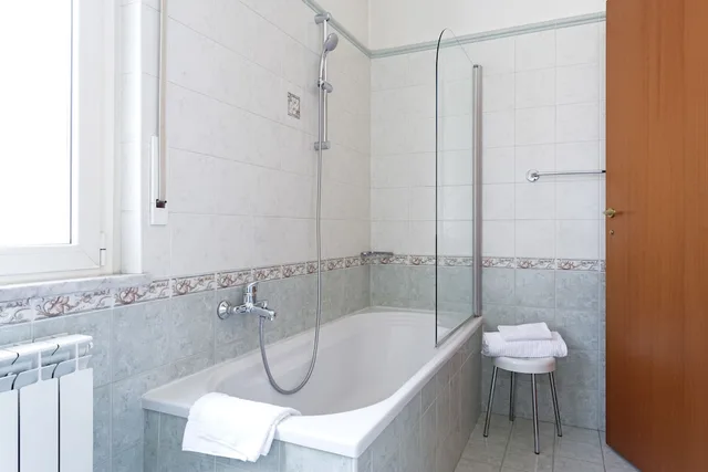 غرفة بسرير مزدوج لذوي الإعاقة، B&B Hotel Pescara 3/4