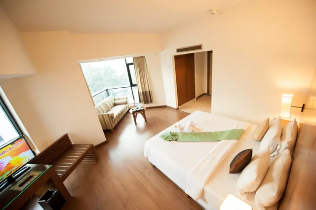 Executive, The Seasons Pattaya 2/3