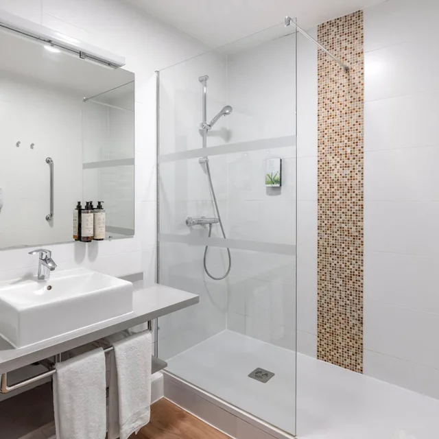 شقة بغرفتي نوم مع أريكة، Royal Regency Paris Vincennes 5/7