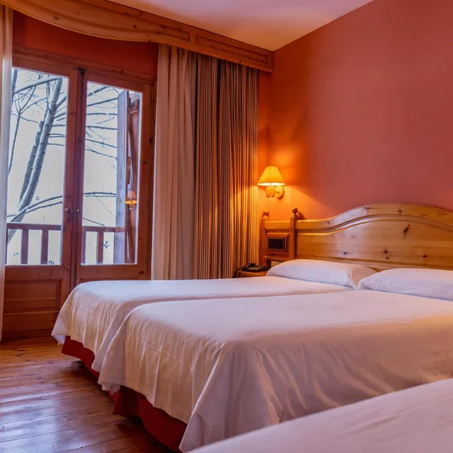 غرفة قياسية ثلاثية، Rvhotels Orri 2/9