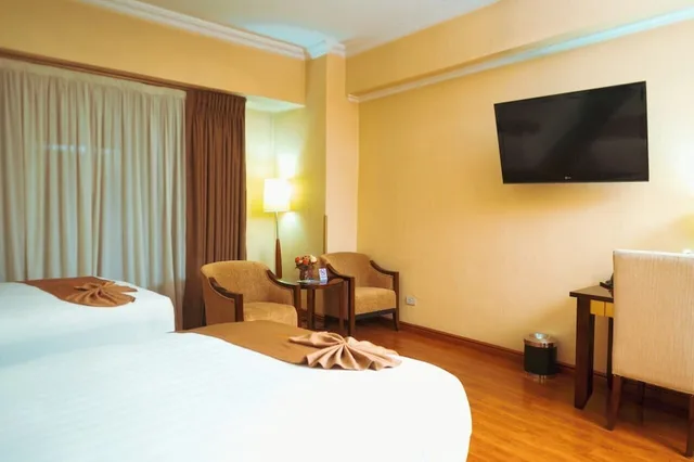 غرفة قياسية بسريرين منفصلين، Capital Hotel And Spa 7/10