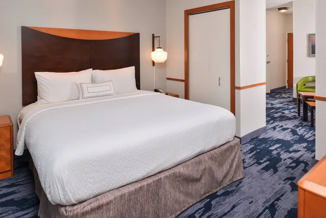 جناح بسرير كينج مع أريكة، Fairfield Inn by Marriott Ocala 1/5