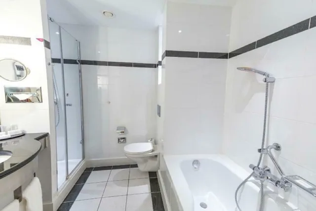 جناح جونيور بسرير كينج بإطلالة على المتنزه، Crowne Plaza Brussels Airport 4/7
