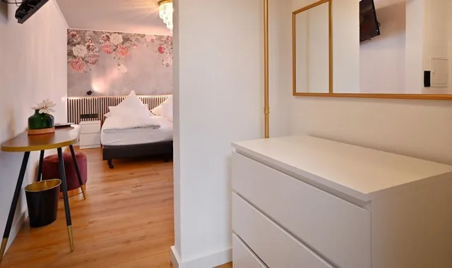 غرفة سيغنتشر بسرير كينج بشرفة، Hotel Zehnthof 5/7