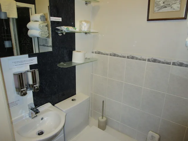 غرفة عائلية بسرير كينج وسرير فردي، Brookfield B&B Guest House 6/6